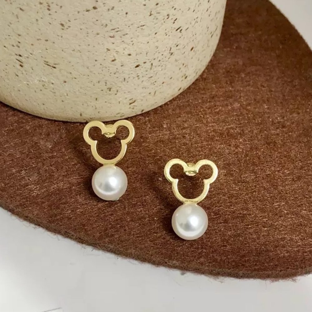 Mini mouse pearl stud earrings